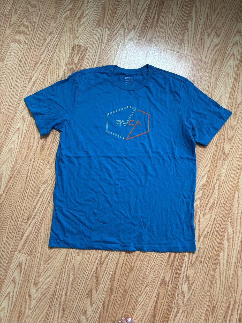 RVCA Men's Blue Logo Graphic T-Shirt size large nwot